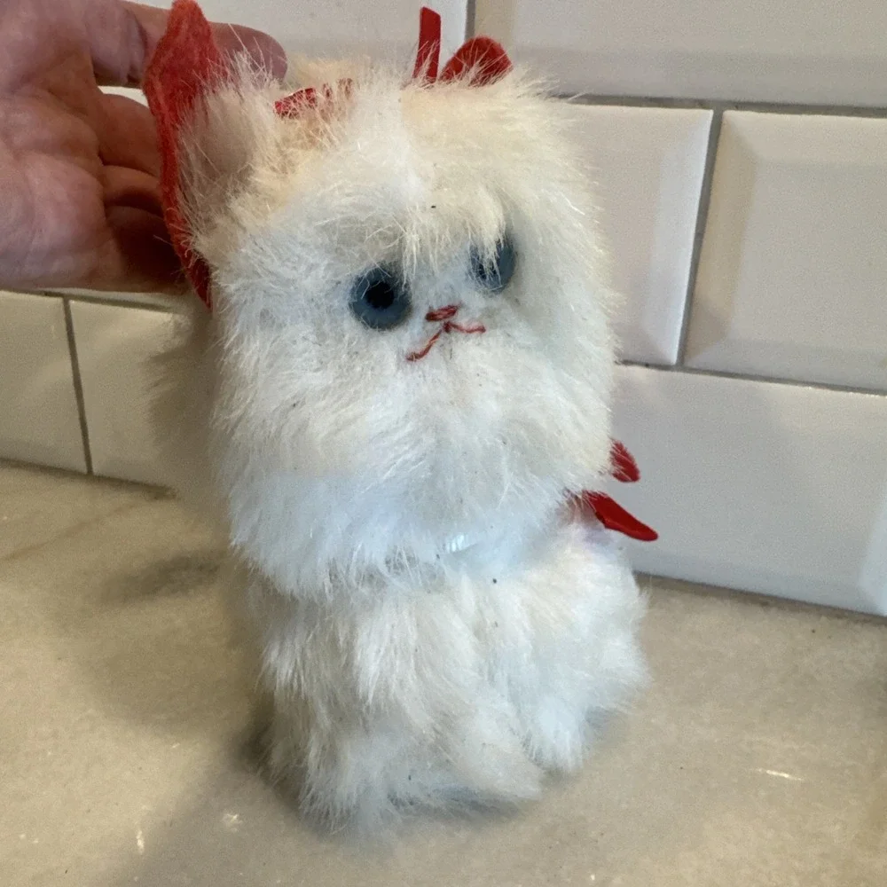 Vintage Fur‎ White Kitten 1980's Red Bow And Ears